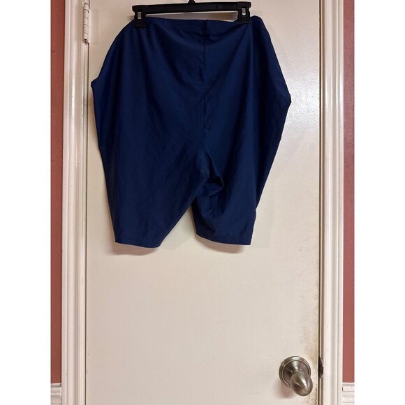Catherines Womens Plus Size 3X Navy Blue Relaxed Fit Shorts Made In China - Picture 2 of 3
